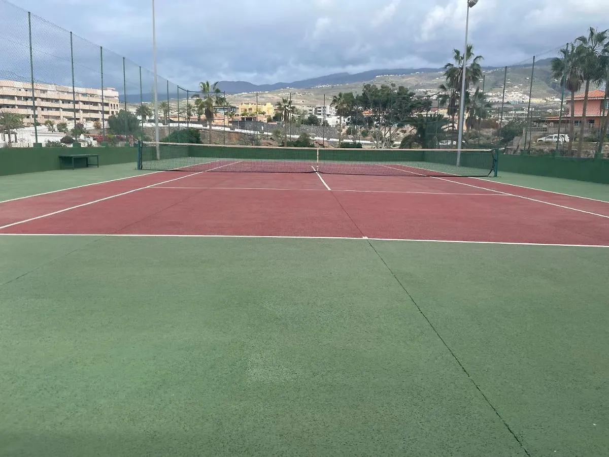 Modern 2-Bedroom Apartment With Stunning View Costa Adeje  0*, Costa Adeje (Tenerife)